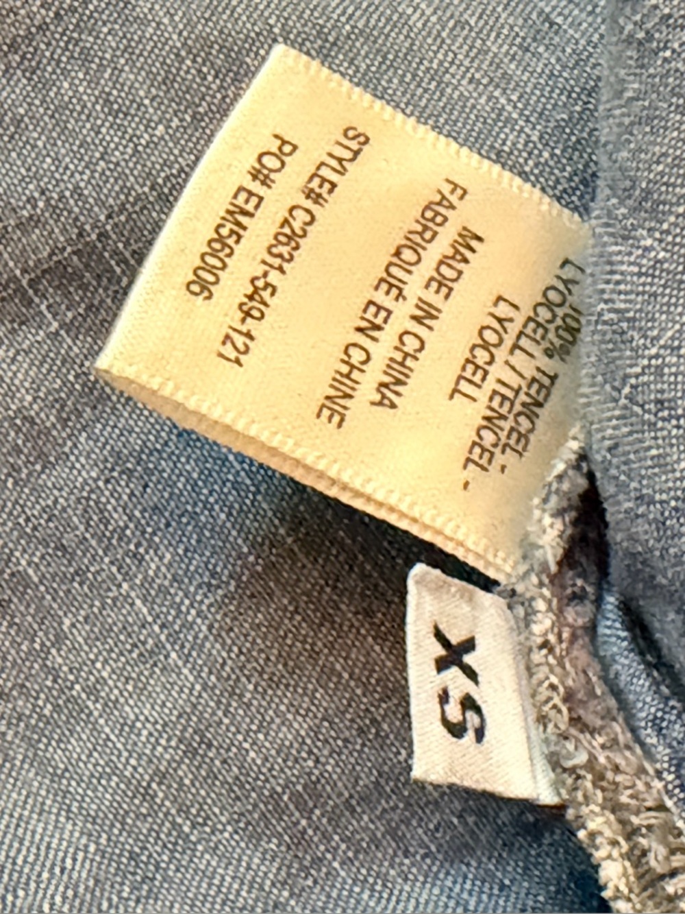 Anthropologie Cloth & Stone Split Back Chambray Shirt – XS - Picture 9 of 10